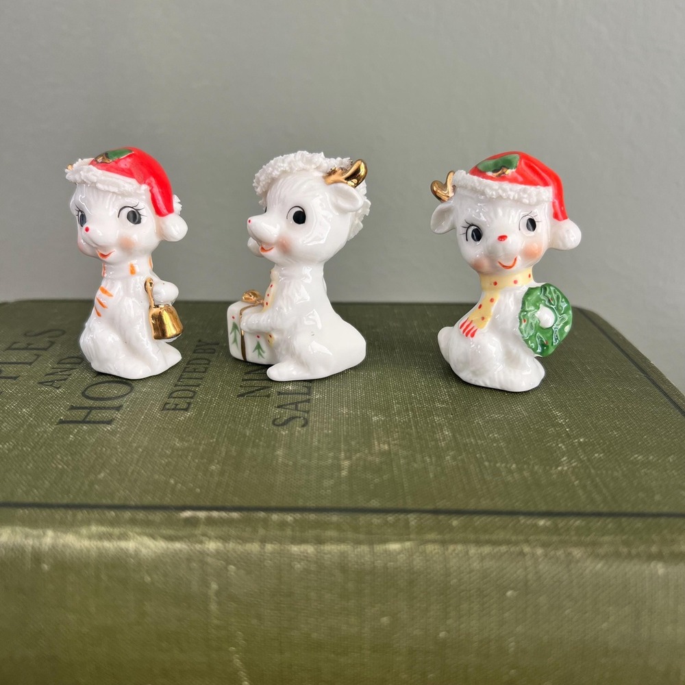 Vintage Reindeer Trio Bone China Taiwan Christmas Figurines Spaghetti Trim